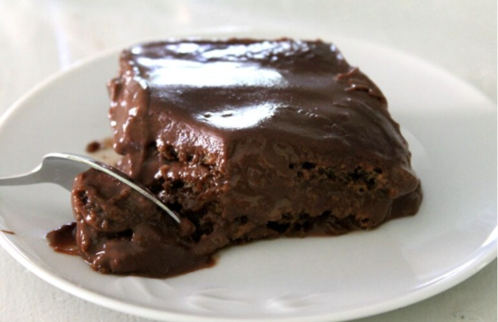 tiramisu-al-cioccolato-fondente:-golose-cucchiaiate-di-morbido-cioccolato-per-un-dessert-da-gustare-freddo