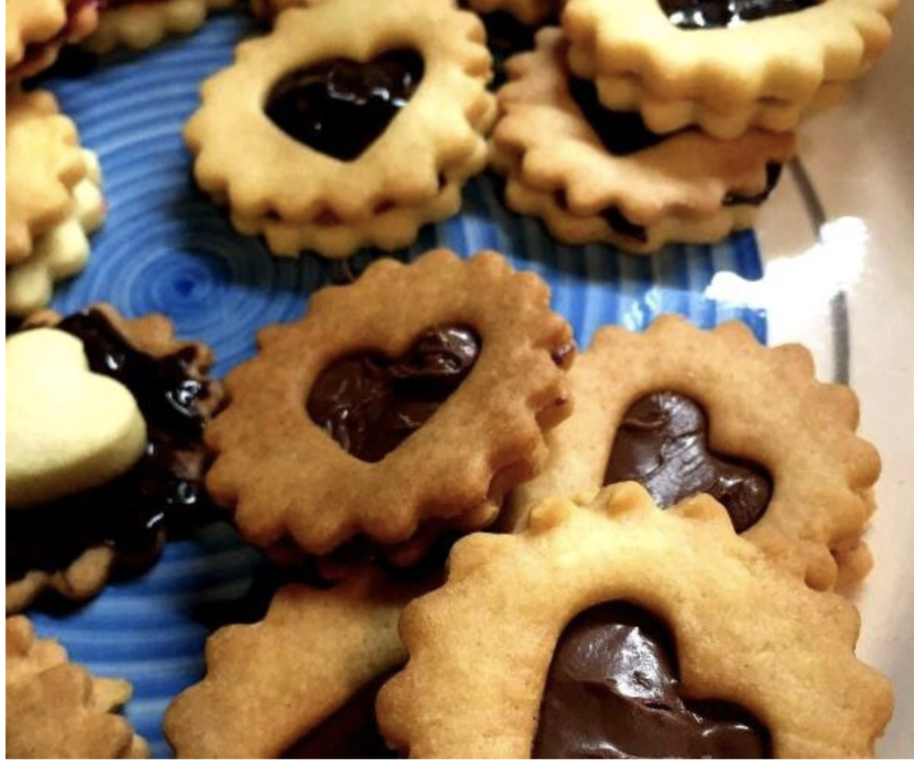 biscotti-di-san-valentino:-il-segreto-per-una-frolla-che-si-scioglie-in-bocca