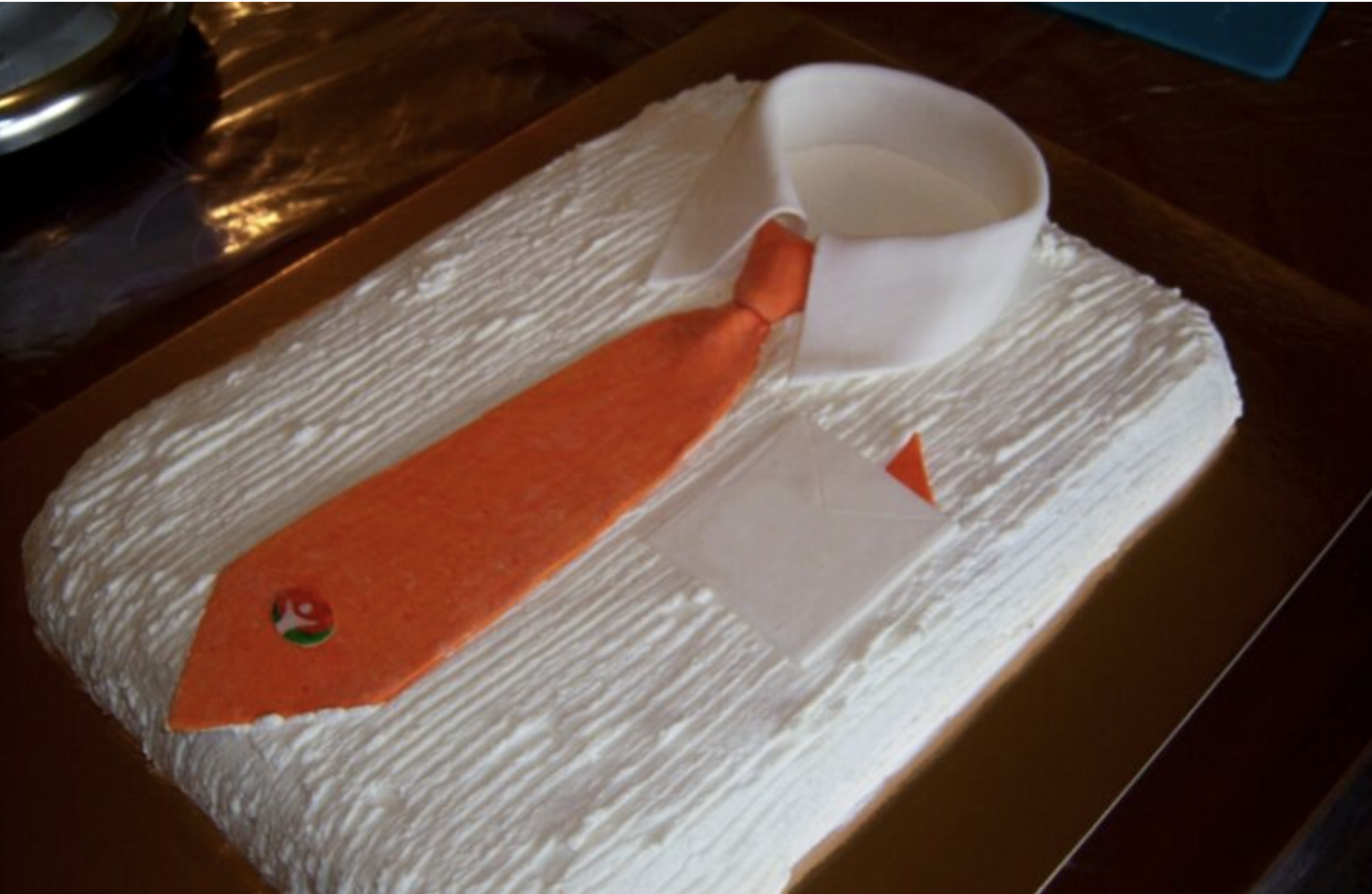 torta-camicia:-una-deliziosa-torta-per-la-festa-del-papa