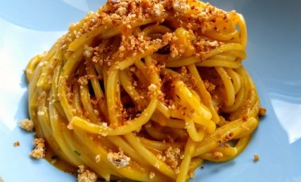 spaghetti-con-crema-di-zucca-e-colatura-di-alici:-il-primo-piatto-semplice-ma-gourmet