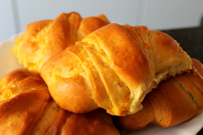 croissant-alla-marmellata-di-clementine,-con-un-dolce-aroma-di-agrumi.