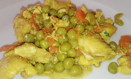 pollo-al-curry,-pochi-passaggi-per-un-piatto-pieno-di-gusto-e-buonissim