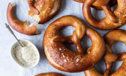 pretzel-all’italiana-senza-bilancia:-da-accompagnare-a-salumi-e-formaggi.-ottimi-per-le-vostre-cene-veloce