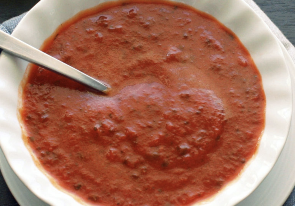 la-salsa-di-pomodoro-perfetta-da-chef:-tutti-i-trucchi-per-il-piatto-piu-semplice:-“ecco-cosa-aggiungere-a-meta-cottura”