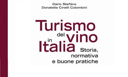 turismo-del-vino-in-italia:-a-lecce-la-presentazione-del-primo-manuale-italiano-con-dario-stefano,-donatella-cinelli-colombini-e-tiberio-timperi