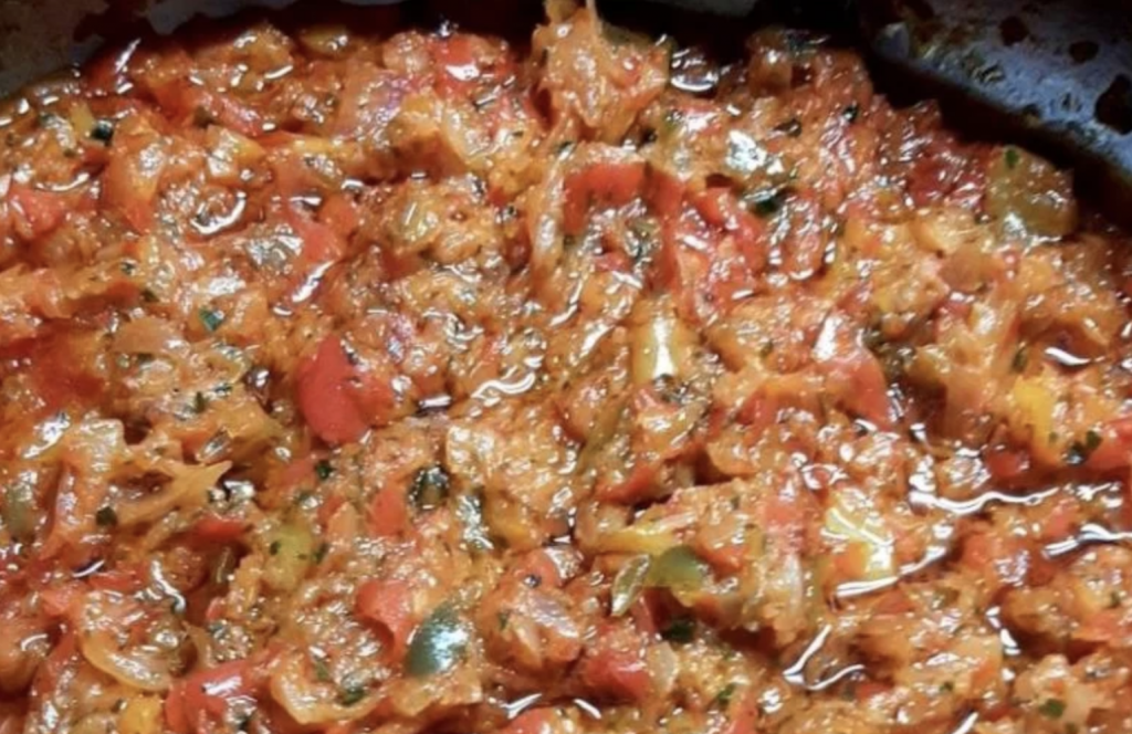 Salsa di peperoni, la conserva per l’inverno, con tutto il sapore dell’estate.