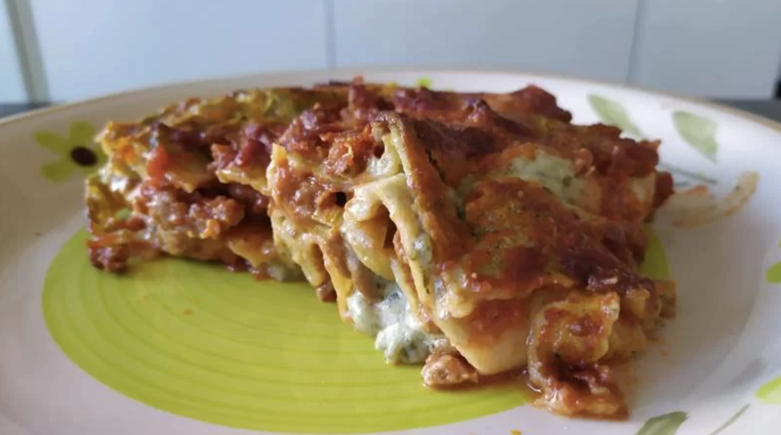 lasagne-al-forno-light,-con-besciamella-agli-spinaci,-per-chi-non-vuole-rinunciare-completamente-ad-un-grande-classico-della-cucina-italiana