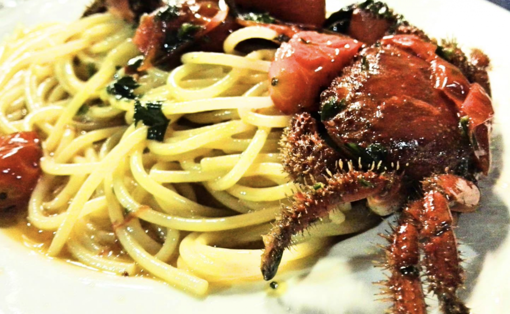 spaghetti-con-granchietti-pelosi:-ottimi-e-sugosi.-un-ottimo-primo-piatto-per-qualsiasi-evento