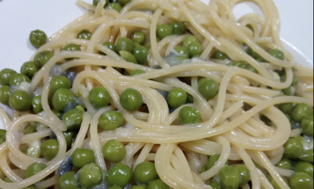 pasta-ca-’nnocca-(-col-fiocco),-ricetta-povera-siciliana.-due-ingredienti-per-un-piatto-semplicissimo-e-buono