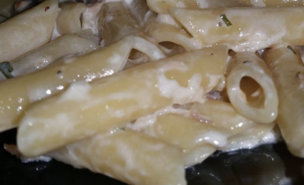 la-pasta-ricottata-di-eduardo-de-filippo,-buona-e-delicata:-la-ricetta-tradizionale-pronta-con-2-ingredienti