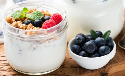 fare-colazione-con-lo-yogurt-greco:-6-idee-gustose