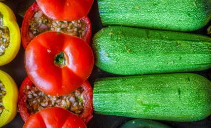 4-ricette-semplici-e-veloci-per-preparare-le-verdure-ripiene,-un-must-dell’estate
