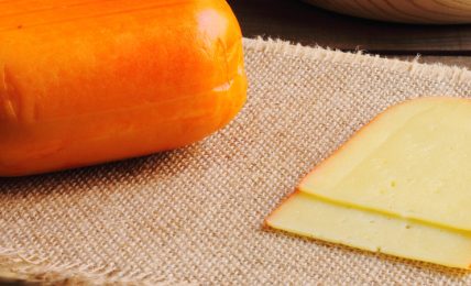 queso-mahon-menorca-dop:-dall’isola-delle-baleari-un-formaggio-unico-e-di-tradizione-millenaria