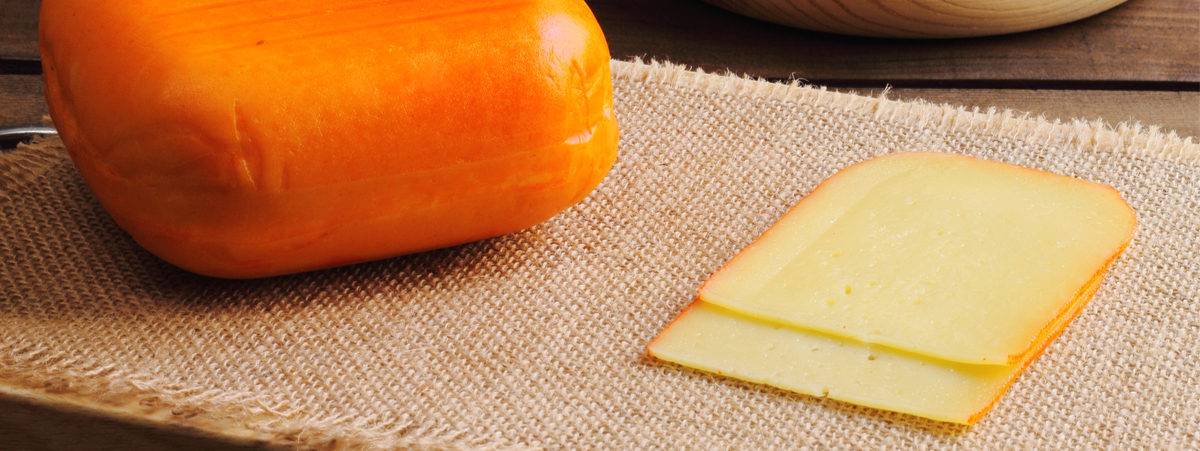 queso-mahon-menorca-dop:-dall’isola-delle-baleari-un-formaggio-unico-e-di-tradizione-millenaria