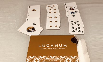 lucanum,-il-gioco-di-carte-della-basilicata,-si-rinnova-con-6-elements