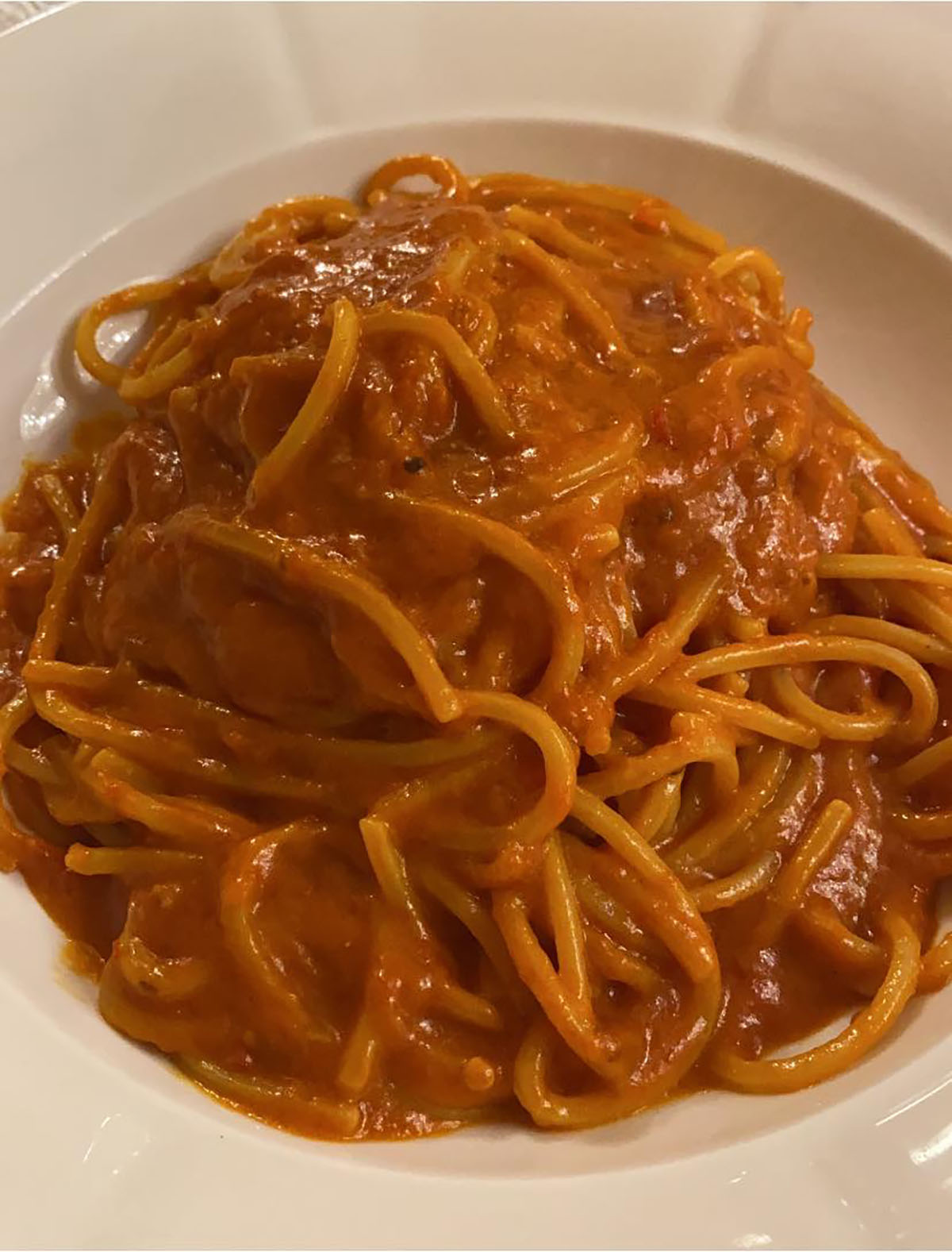 spaghetti-alla-corte-di-assise,-la-ricetta-tradizionale-calabrese-con-i-due-trucchi-dell’aglio-e-parmigiano.-pronta-in-10-minuti