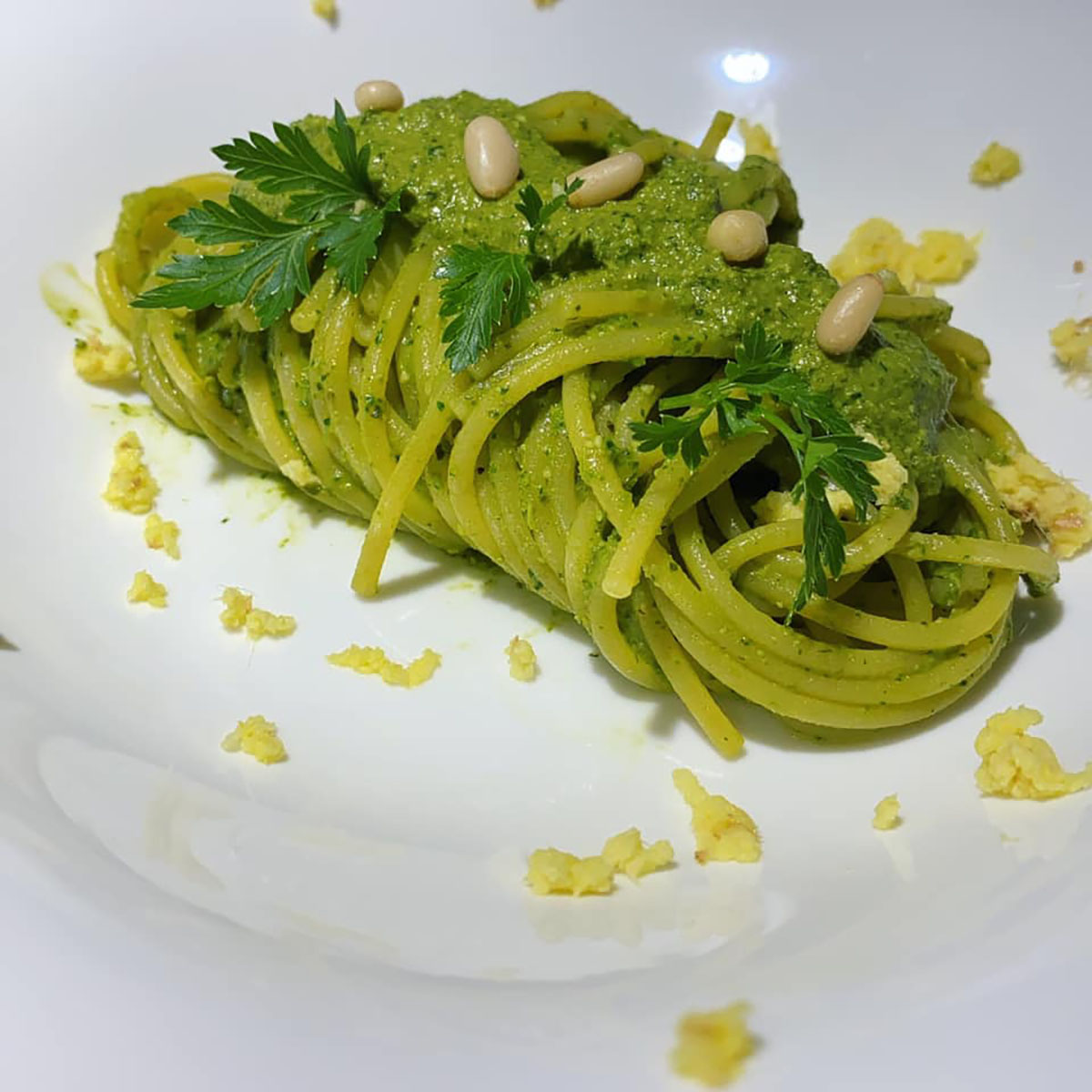 spaghetti-alla-sofia-loren,-piu-buoni-e-cremosi-della-vongole-fujute.-l’antica-ricetta-napoletana-che-si-fa-in-5-minuti
