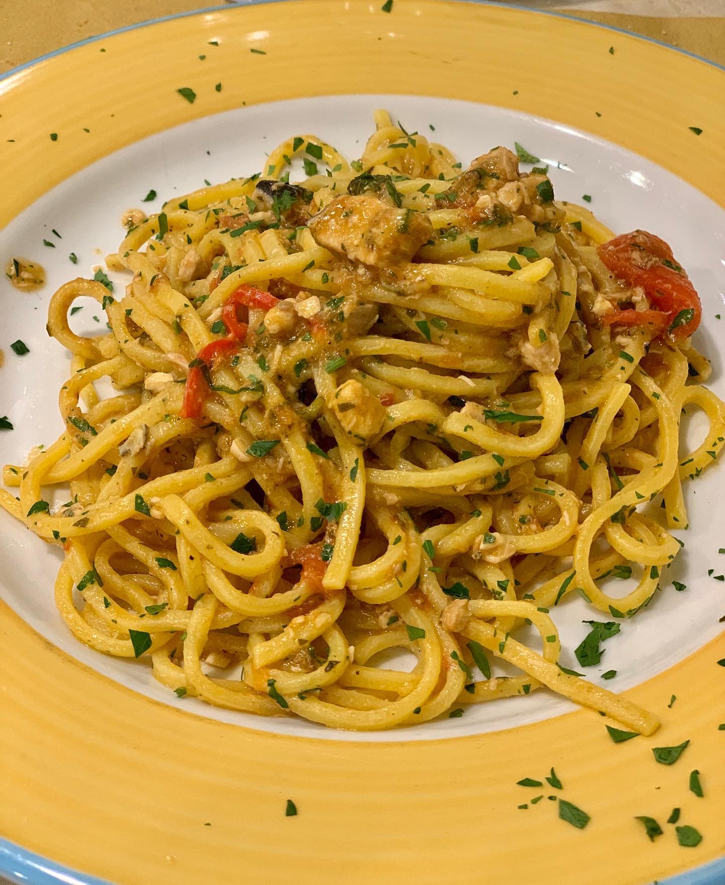 spaghetti-alla-bizzarra,-la-ricetta-siciliana-piu-buona-e-facile-della-norma-cosa-si-aggiunge-alle-melanzane.-pronta-in-10-minuti
