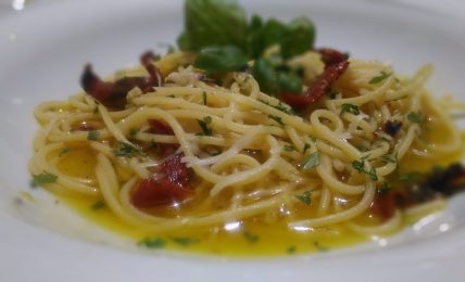 spaghetti-alla-carrettiera,-il-primo-siciliano-piu-buono-dell’aglio-e-olio-“questo-ingrediente-in-piu-fa-la-differenza”.-fantastici