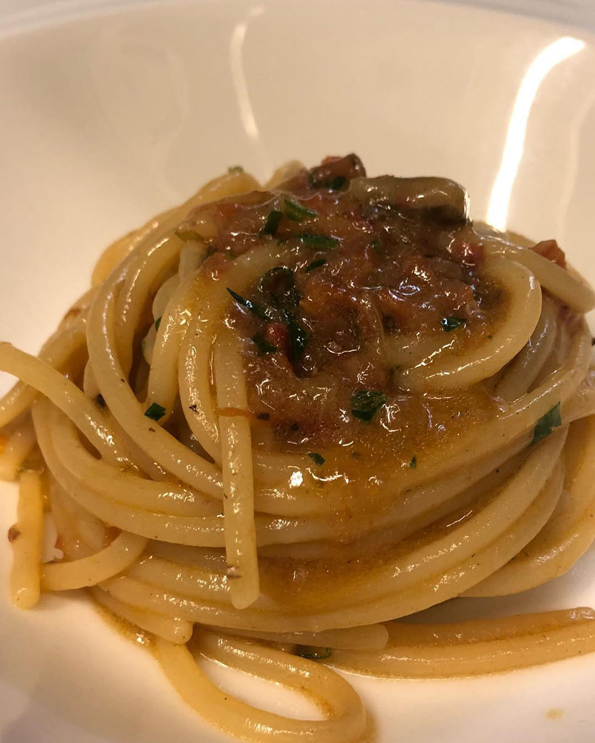 spaghetti-di-mezzanotte,-piu-buoni-e-veloci-dell’aglio-e-olio.-il-piatto-piu-amato-dai-vip-e-pronto-in-5-minuti