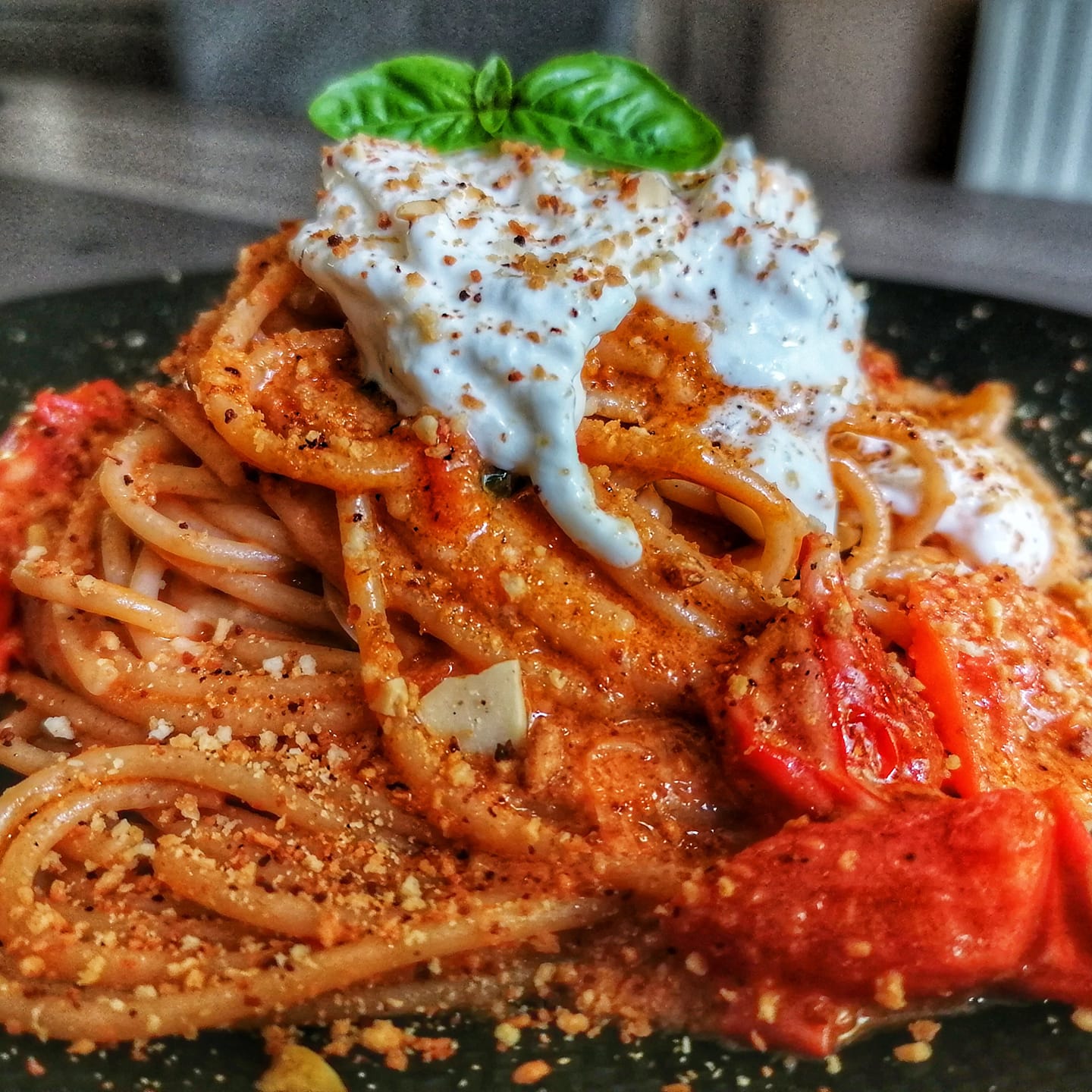 spaghetti-alla-re-ferdinando-ii,-l’antica-ricetta-napoletana-che-va-“annanz-u-re”.-buonissimi-e-pronti-in-10-minuti