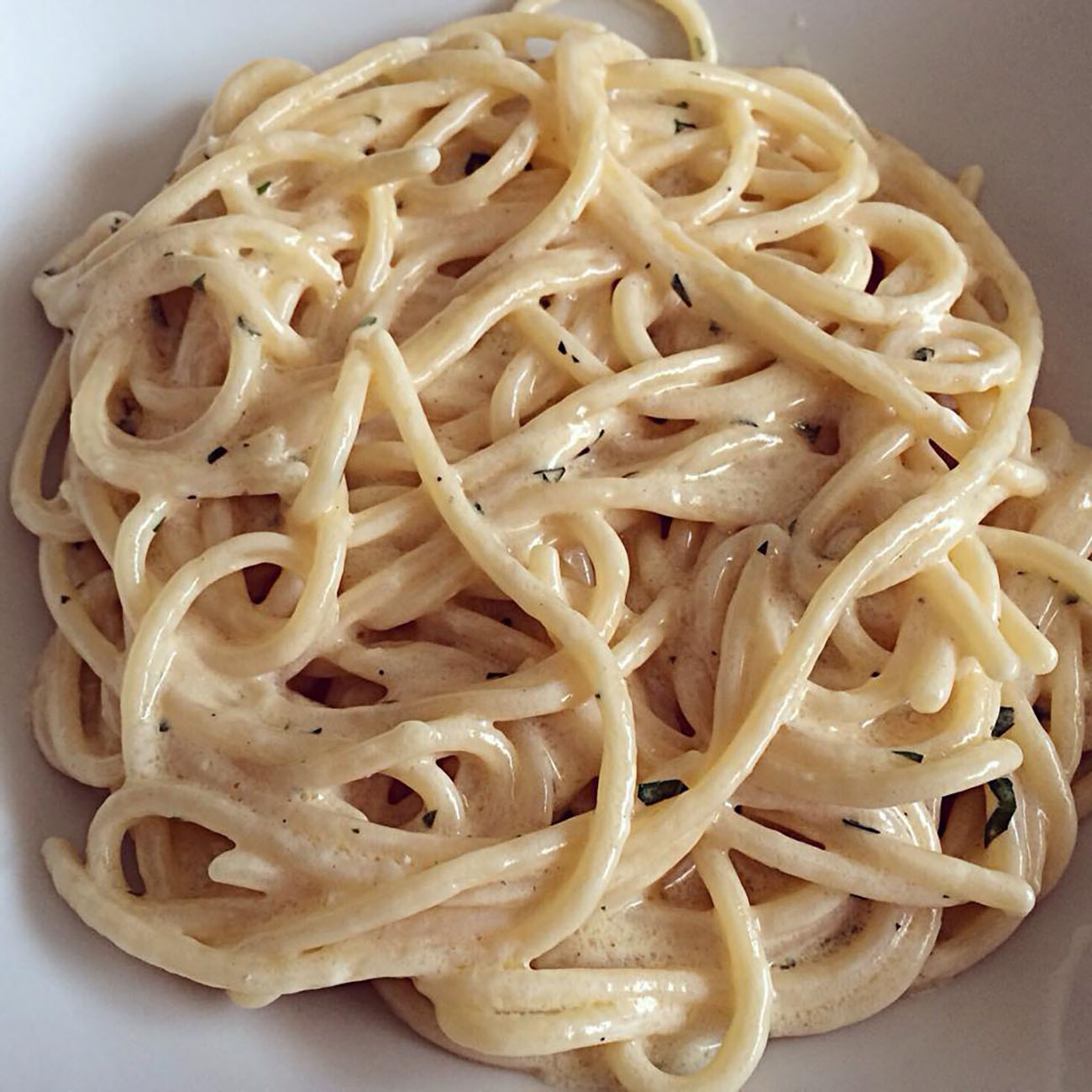 spaghetti-della-liberazione,-meglio-della-cacio-e-pepe-il-primo-amato-dai-partigiani.-pronti-in-5-minuti-con-2-ingredienti